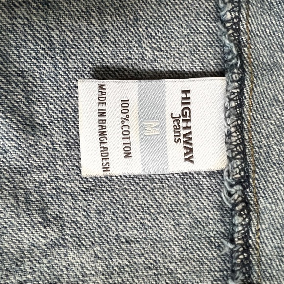 HIGHWAY PREMIUM DENIM JEANS Distressed Crop Jean Jacket - Picture 7 of 7